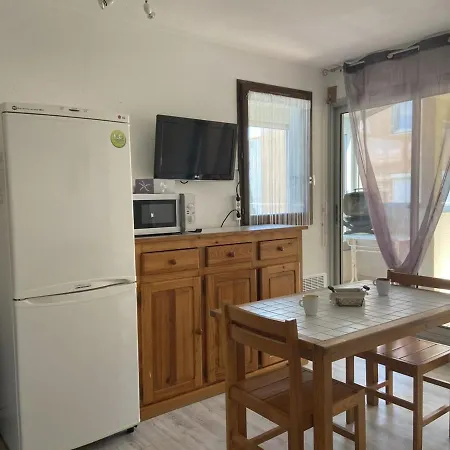 Cap D'agde, 3 Pieces, 6 Personnes - Fr-1-249-305 * Agde