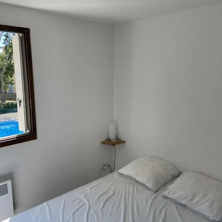 Cap D'agde, 3 Pieces, 6 Personnes - Fr-1-249-305 Agde
